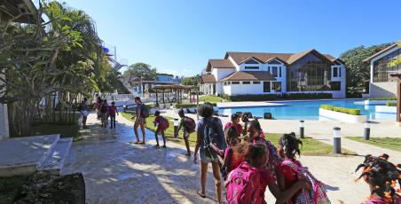  Sosua Ocean Village realiza Encuentro Navideño con la Fundación Mariposa