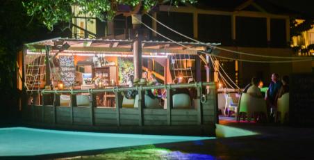 Boat Bar el Barco Party Pictures